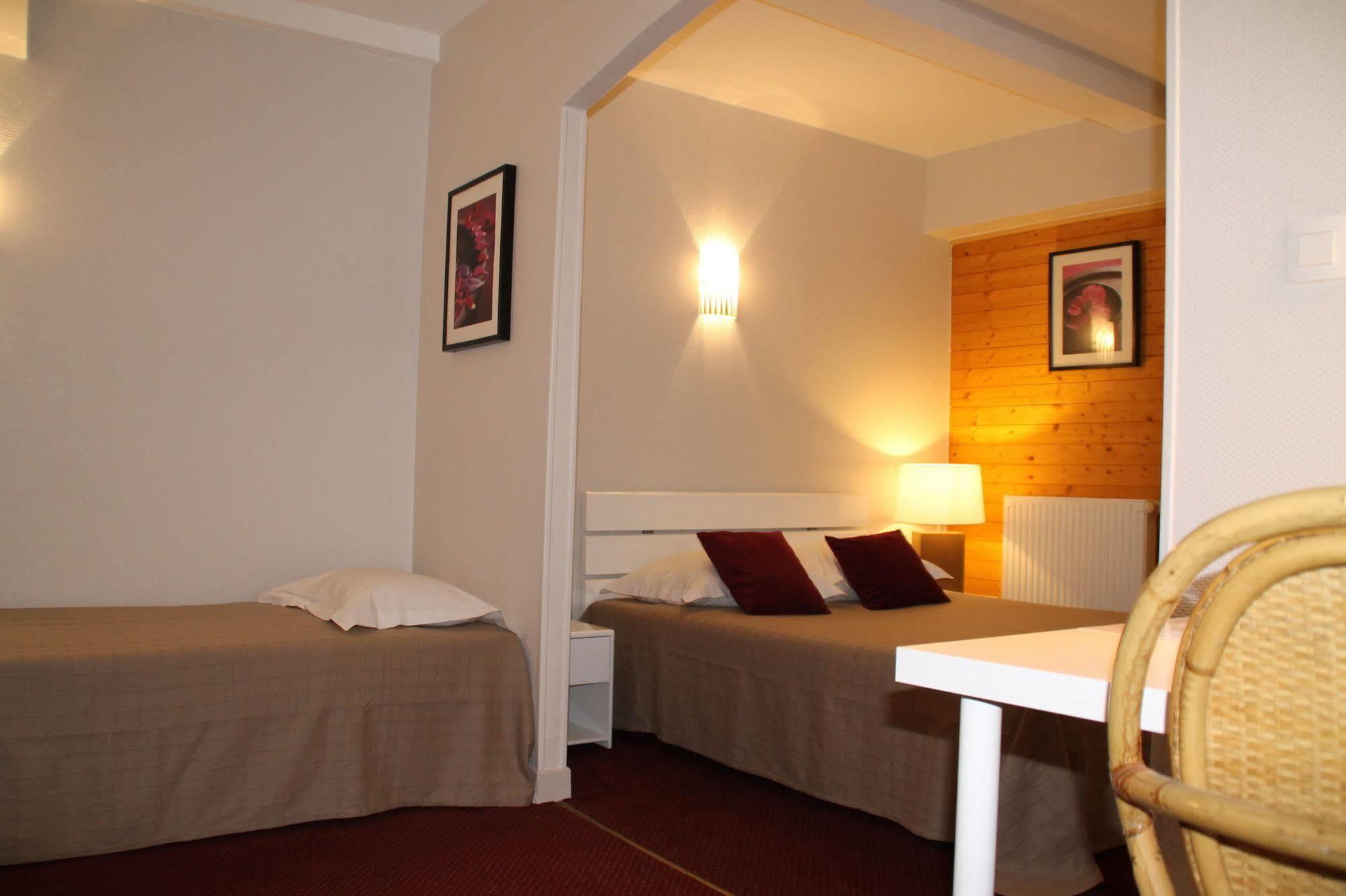 Hotel Riviere Castres  Exterior photo